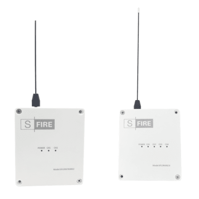 KIT de Transmisor – Receptor inalámbrico / Distancia máxima de transmisión 2500 metros (Linea de vista) / Receptor con 4 salidas